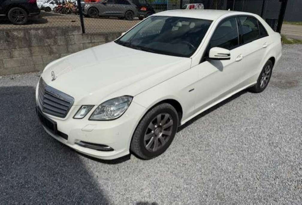 Mercedes-Benz E 220 CDI BE