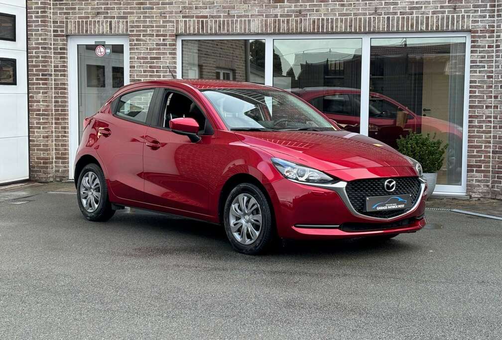 Mazda 2 1.5 SKY-G / Camera / Apple / 22000km / 12m wb