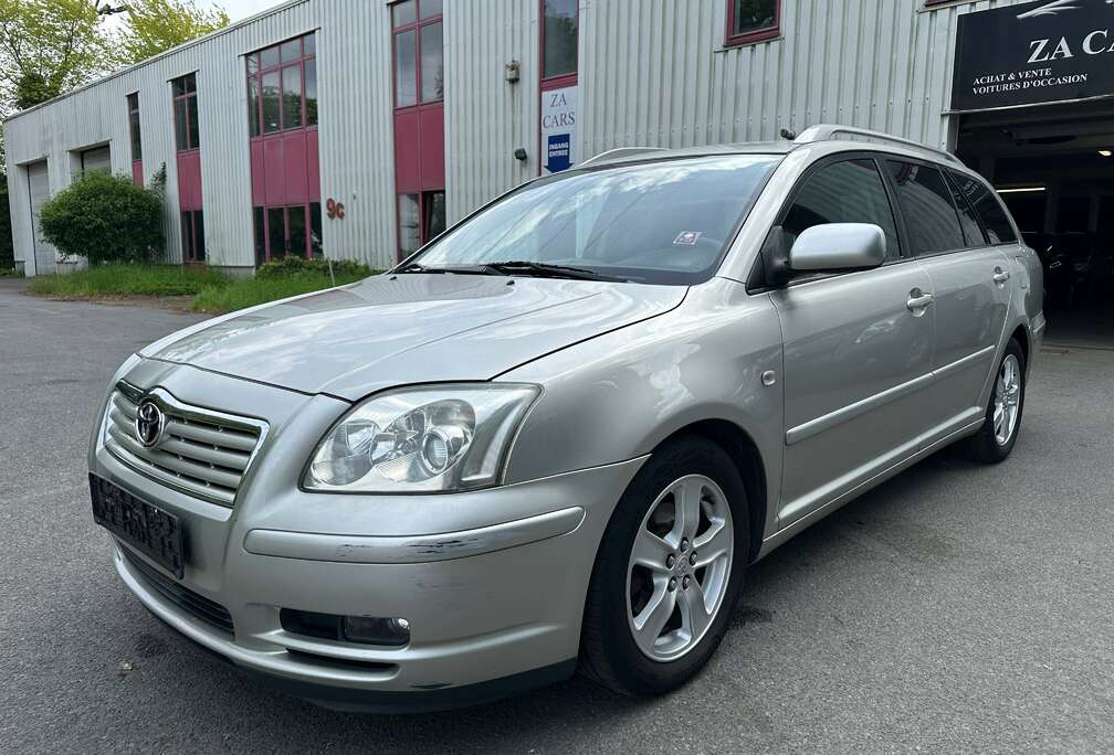 Toyota 1.8i VVT-i 16v Linea Luna