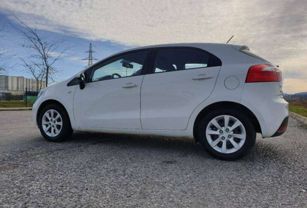 Kia Rio 1.5 CRDi VGT Aventura