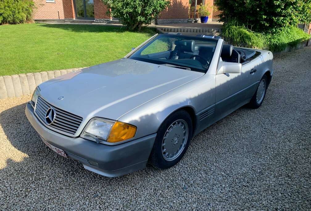Mercedes-Benz roadster cabriolet