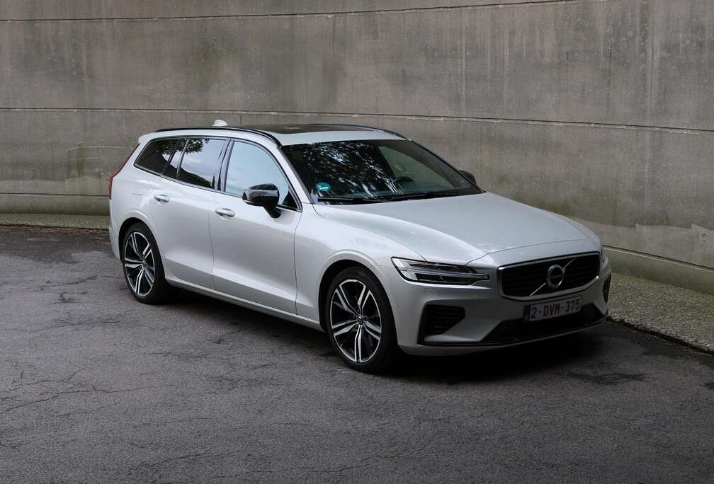 Volvo V60 II T6 AWD Twin Engine R-Design