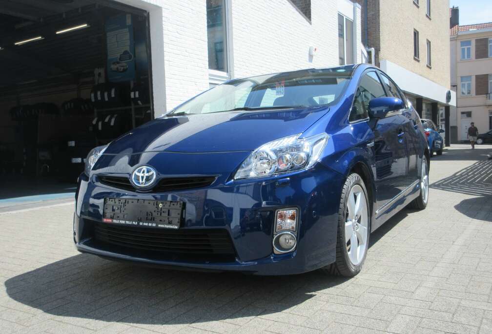 Toyota Prius 1.8i VVT-i Hybrid Sol