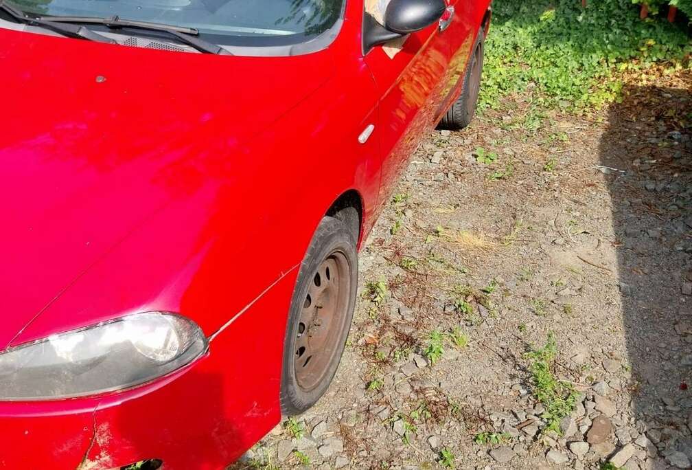 Alfa Romeo 1.6i - 105 TS Distinctive