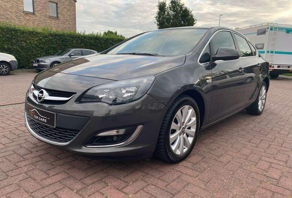 Opel 1.4 Turbo Cosmo ** 12 Mois De Garantie **