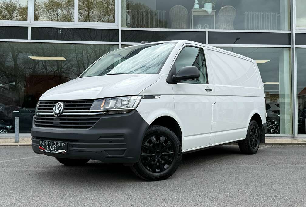 Volkswagen AUTOMAAT / CARPLAY / TREKHAAK / AIRCO / SENSOREN /