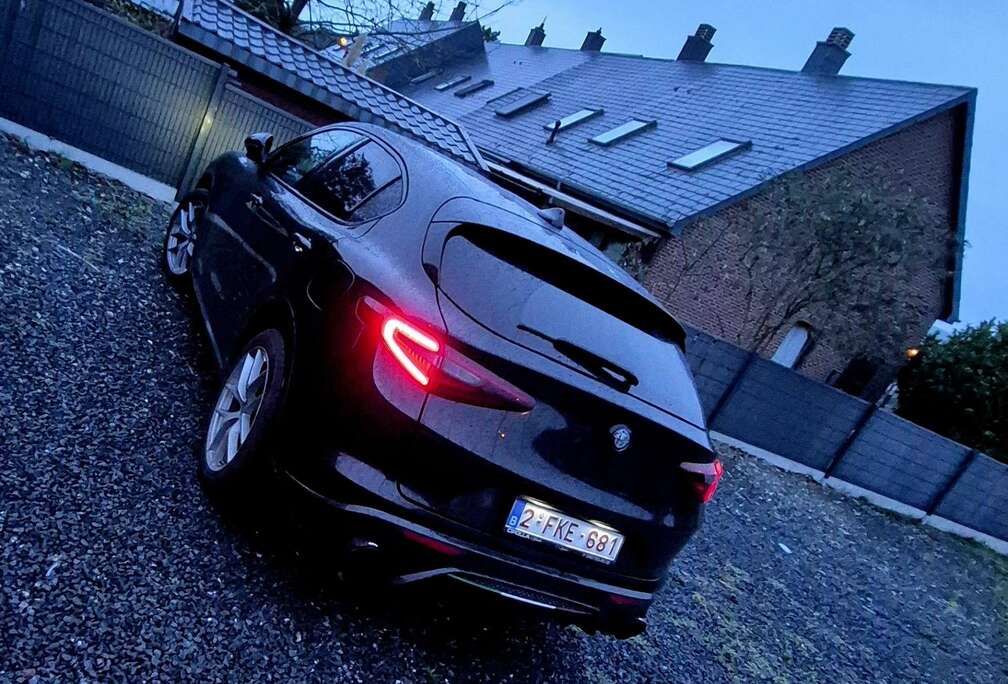 Alfa Romeo 2.2 JTD AWD Super
