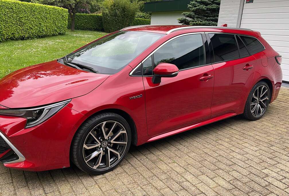 Toyota Corolla SW 2.0 Hybrid Premium e-CVT