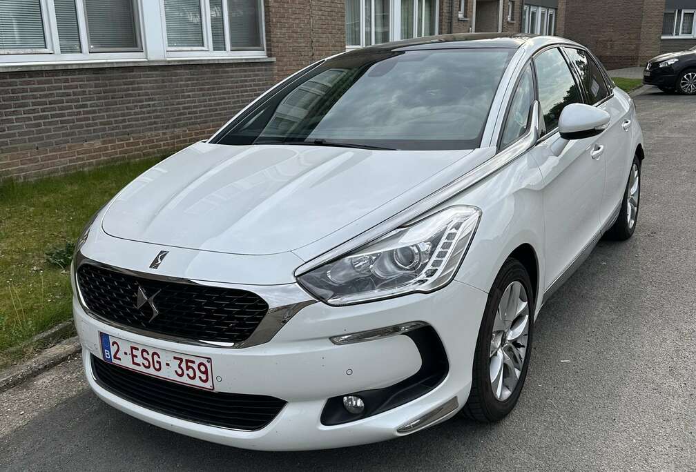 Ds Automobiles DS 5