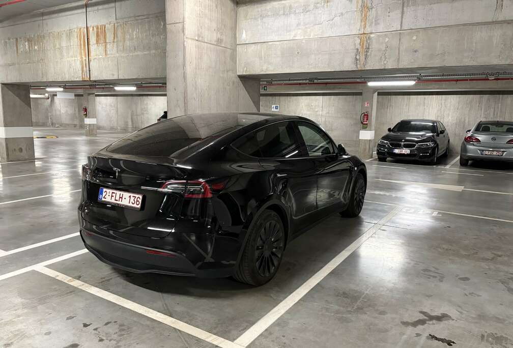 Tesla RWD
