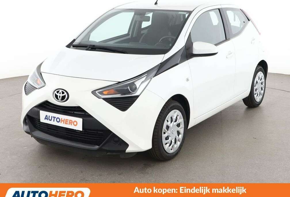 Toyota 1.0 VVT-i X-Play