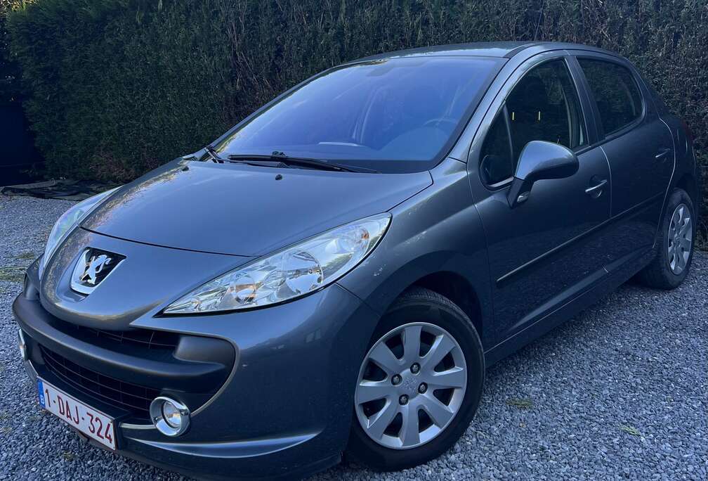 Peugeot 1.4i 16v Sporty