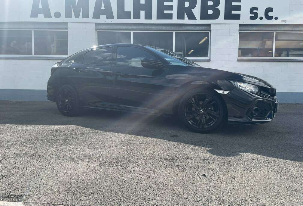 Honda Civic 1.0 i-VTEC Elegance MY21