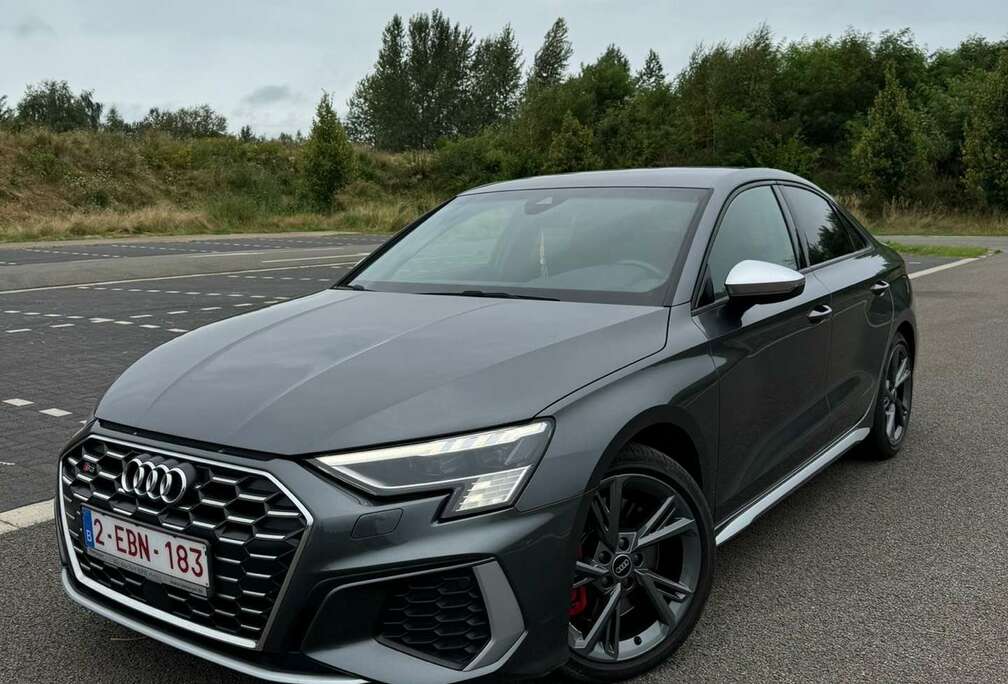 Audi TFSI Sportback quattro S tronic