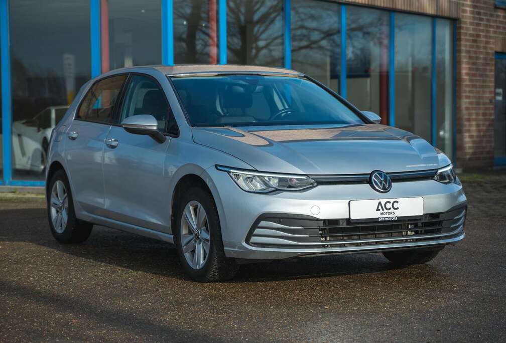 Volkswagen Golf 1.0 TSI Life Business OPF