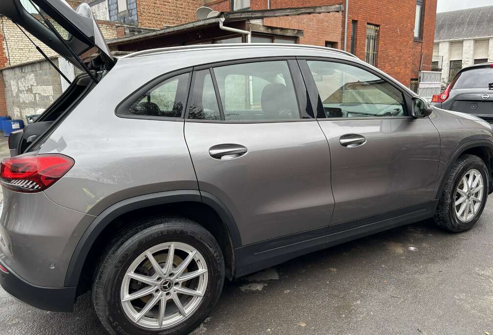 Mercedes-Benz GLA 200 d