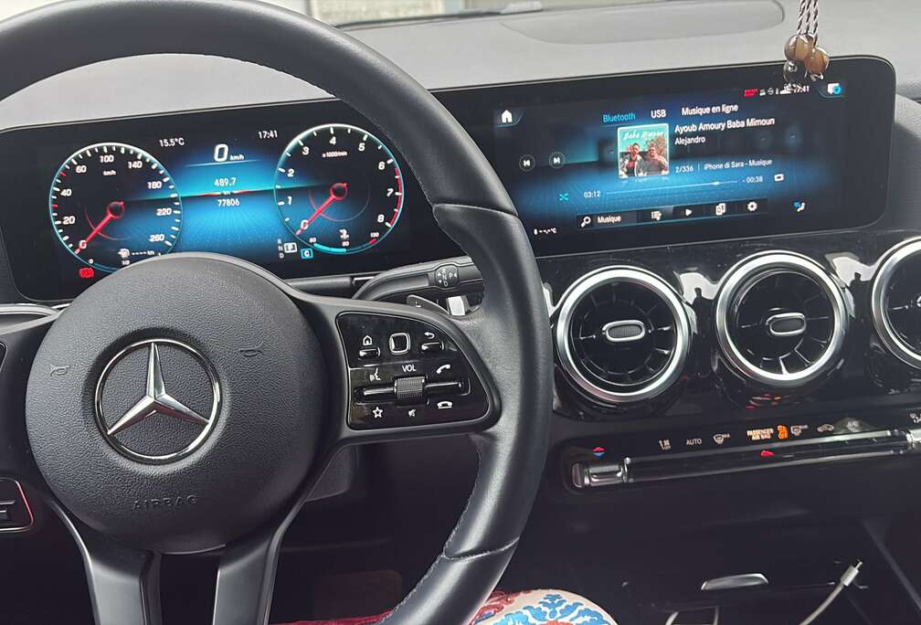 Mercedes-Benz GLA 180 Essential Line