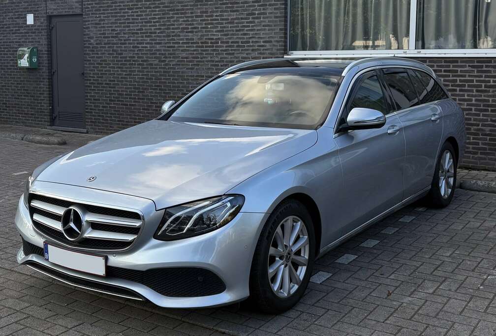 Mercedes-Benz CarPlay, Pano-dak, Trekhaak, ..