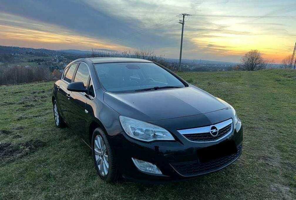 Opel 1.6i SZR 8v Edition 2000