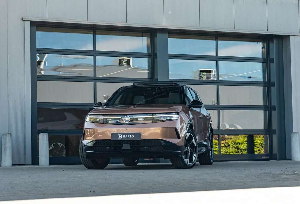 Opel Electr. 213 PK | Ultimate | Pano | Leder | 360°...