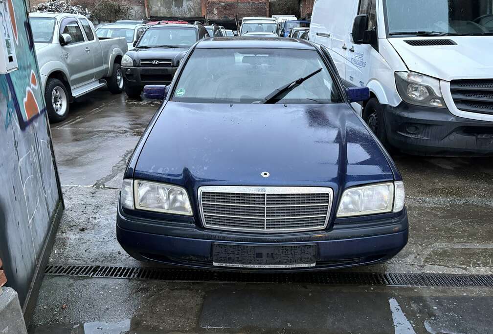 Mercedes-Benz C200 Classic