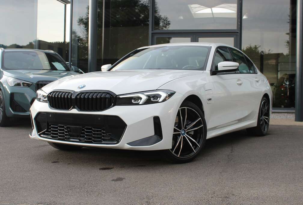 BMW e xDrive sedan M Sport LCI / ACC / WIDESCREEN +