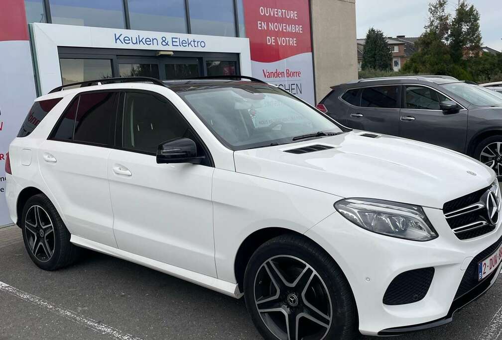 Mercedes-Benz d 4-Matic AMG LINE