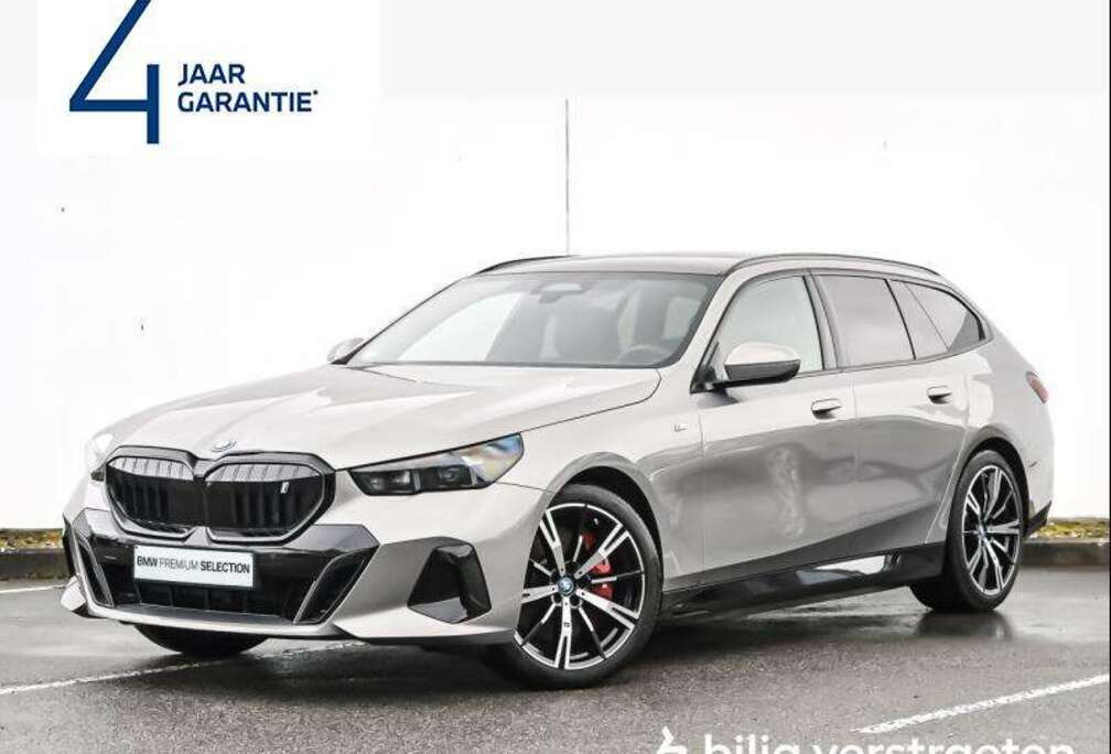 BMW eDrive40 Touring MPRO - PANO - COMFORTSEAT - B&W