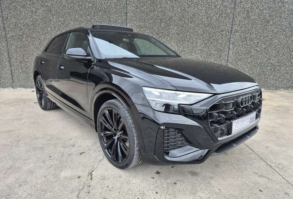 Audi Q8  TDi Quattro/ S LINE  / FEUX MATRIX / GARANTIE