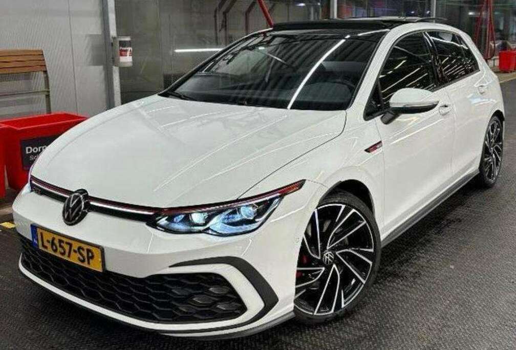 Volkswagen Golf 1.5 eHybrid OPF DSG GTE