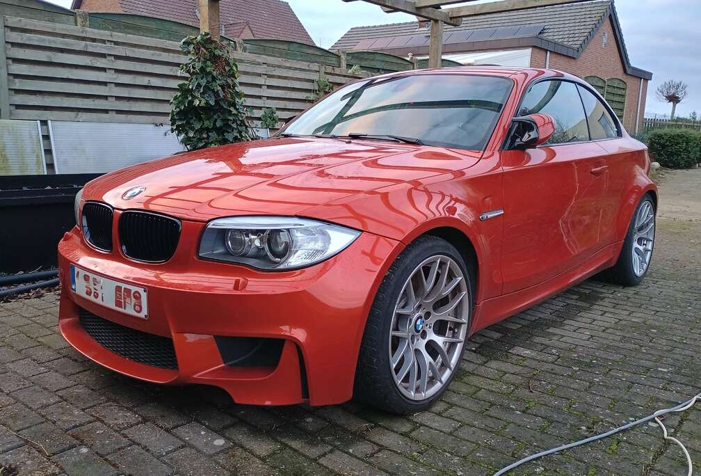 BMW M TwinPower Turbo six-cylinder in-line engine