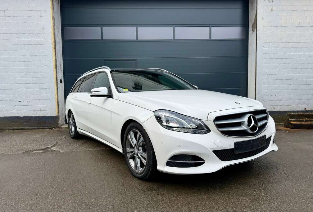 Mercedes-Benz E 200 CDI * TOIT OUVRANT * 1ER PROPRIO