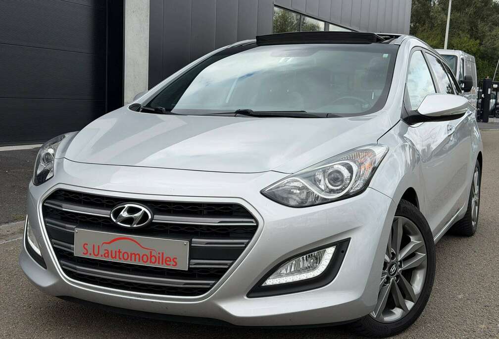 Hyundai 1.6 CRDi Pop PANO/AUTOMATIQUE/Navi/CAM/Carnet/Gar12 M