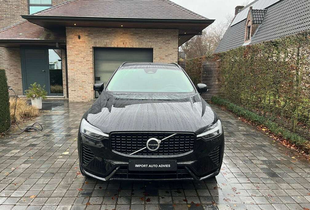 Volvo XC60 T6 AWD Recharge Ultimate Black Edition