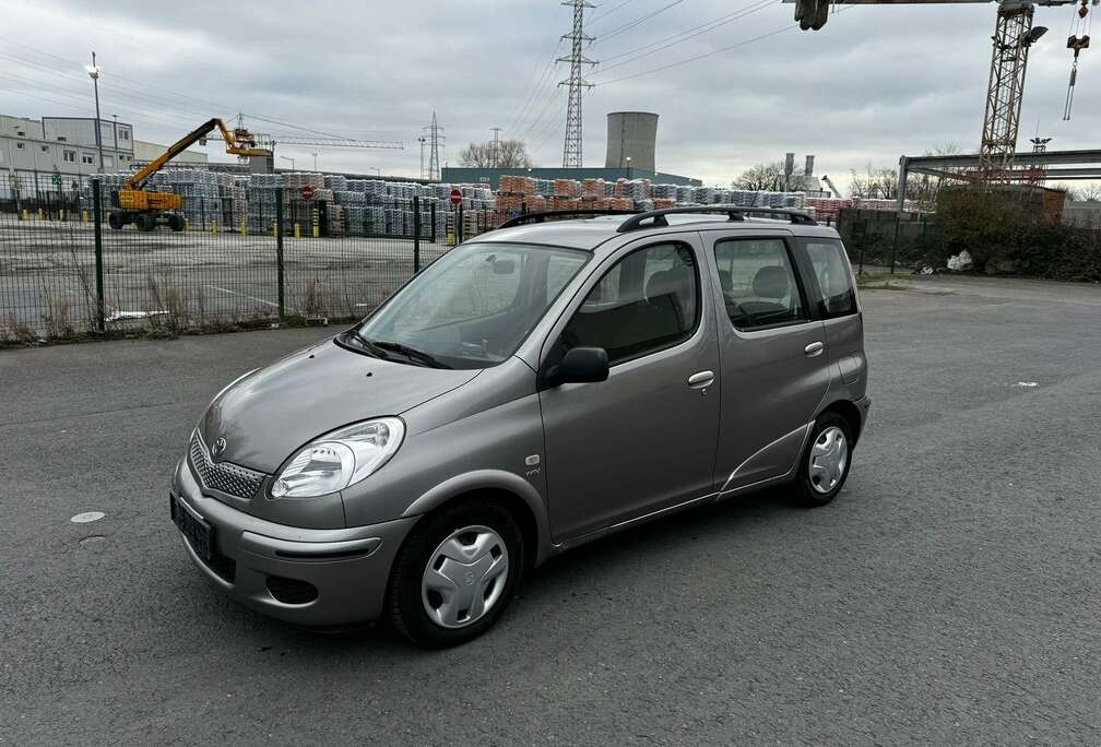 Toyota Boîte Automatique1.3i VVT-i AIRCO CLIMATISÉ