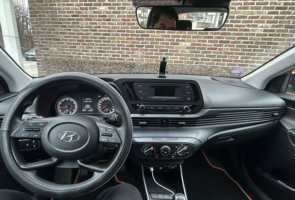 Hyundai 1.2 Intro Edition