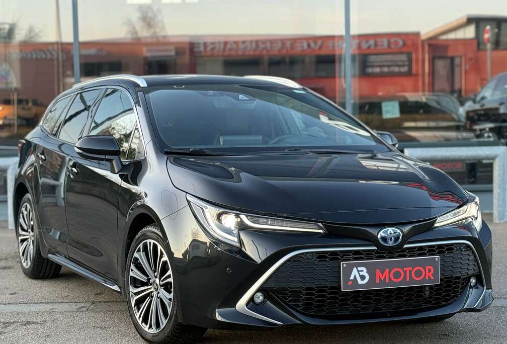 Toyota SW Hybrid 1.8 Dynamic GPF e-CVT TVAC ACC GPS CAM