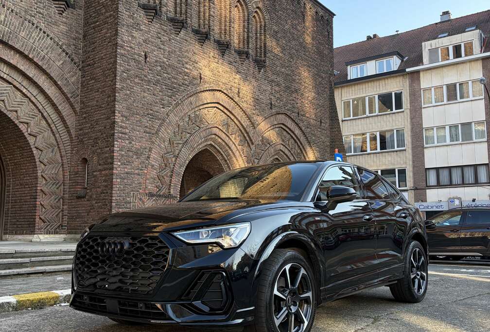 Audi 35 TFSI Sportback S tronic line