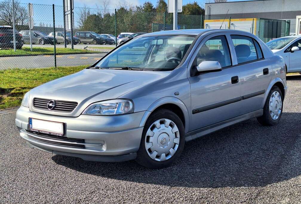 Opel 1.4i XE 16v Comfort