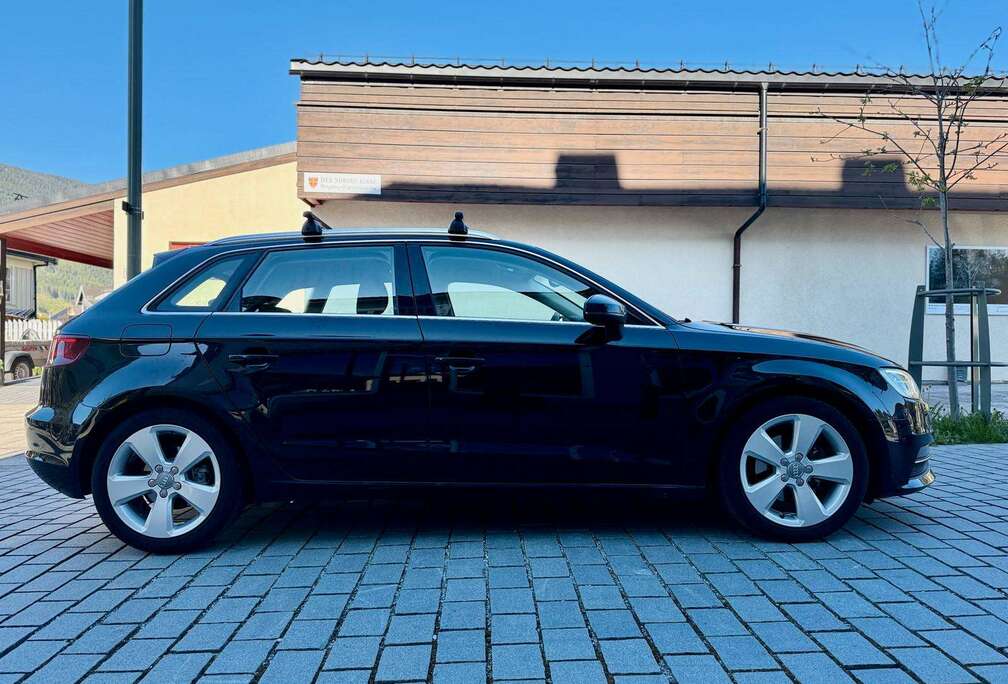 Audi A3 Sportback 1.6 TDi Attraction S tronic