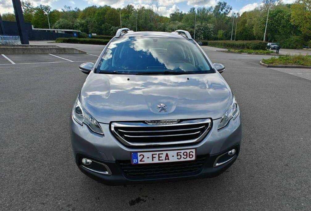 Peugeot 2008 1.2i PureTech Access