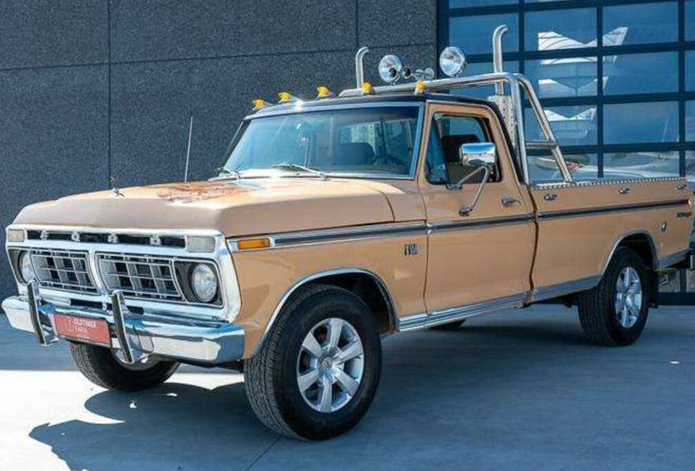 Ford XLT Ranger V8 \'76 CH6077