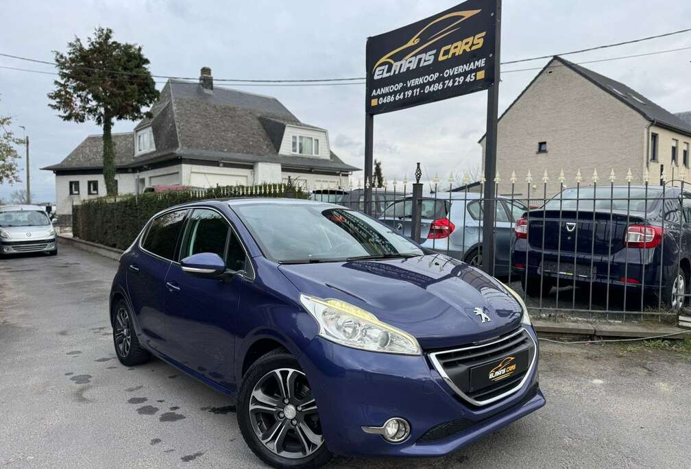 Peugeot 1.2i // 2015 // Airco// Jantes//Panoramique//Radar