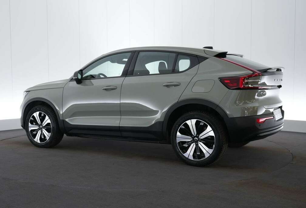 Volvo 69 kWh Recharge Core LED GPS PDC CAM Pano ACC