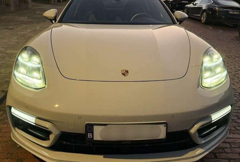 Porsche 4S E-Hybrid Executive