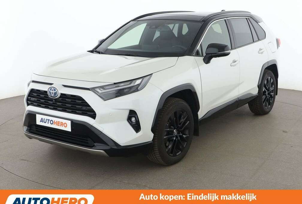 Toyota 2.5 Hybrid 4x4 Style Selection