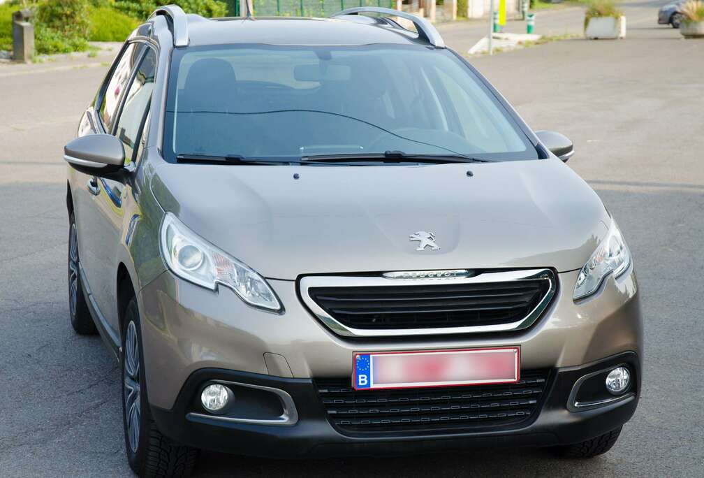 Peugeot 2008+1.2i+PureTech+Style