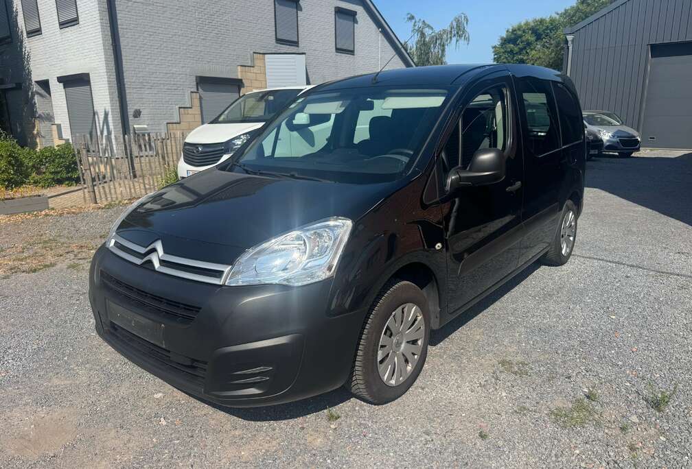 Citroen 1.6 BlueHDi ,Airco,parkeersensoren,+boek