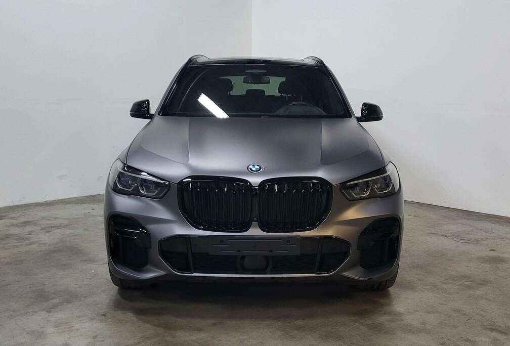 BMW X5 xDrive45e * M-SPORT * FROZEN GREY WRAPPED *