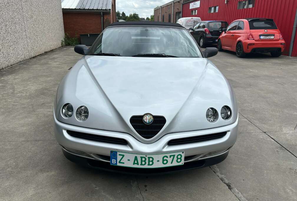 Alfa Romeo 2.0i